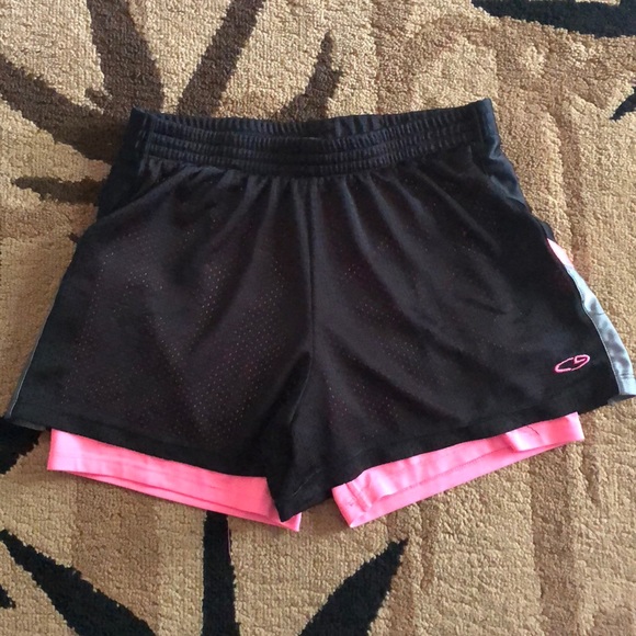 Girls running shorts - Picture 1 of 3